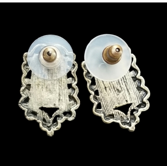 ANTIQUED BRASS & AMBER COLORED FILIGREE DESIGN EARRINGS - Picture 5 of 5